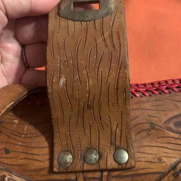 Vintage 1960’s “Butterfly” Hand tooled Leather Handbag 👜 red Stitching - Picture 12 of 12